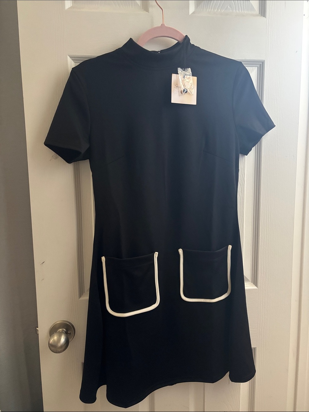 60s dress Short Sleeve Black Dress with Contrast Pocket Trim
